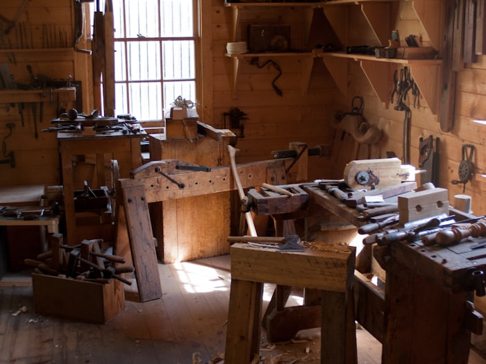 Handarbeit an der Hobelbank